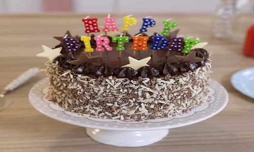 gateau d`anniversaire