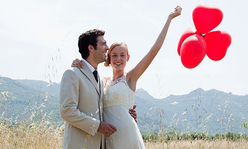 Cœur formant des ballons flottants