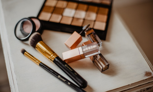 Maquillage pour une belle dame