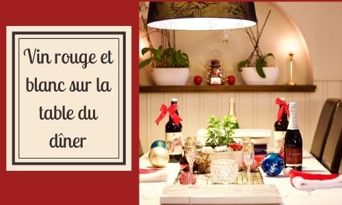 Vin rouge et blanc sur la table du dîner